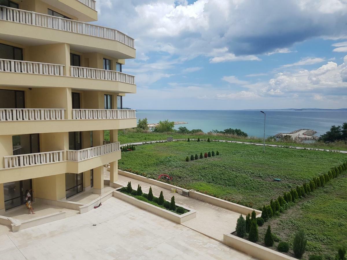 Apartment Aquamarine Бургас Экстерьер фото